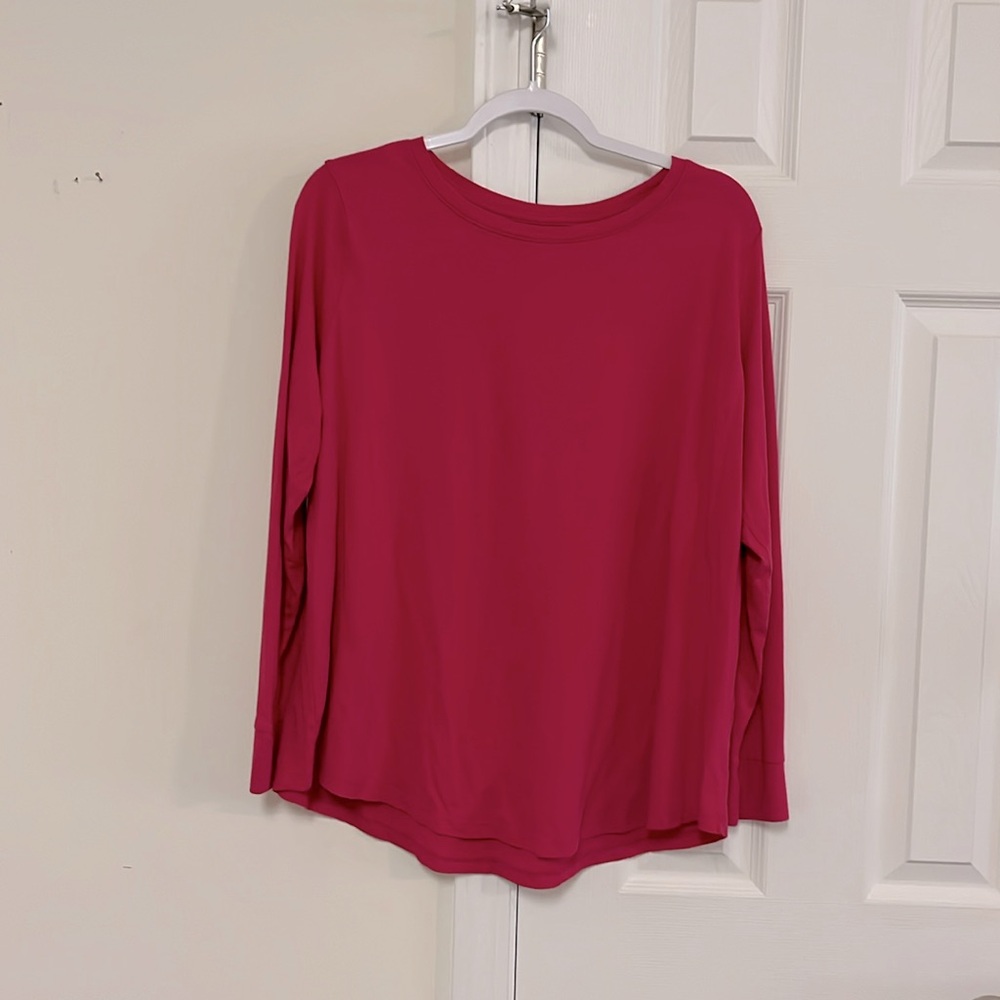 1X  WOMEN’S PINK SOFT COMFY LONG SLEEVE TOP! NWOT 😁